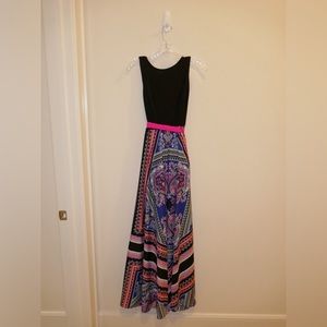 Printed skirt Maxi Dress with tie waist, size 4